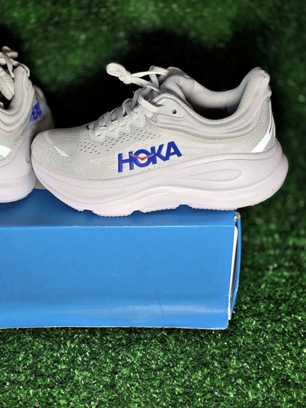 HOKA Bondi One One 9 Women's Athletic Shoes US 5.5B Width B COSMIC GRAY